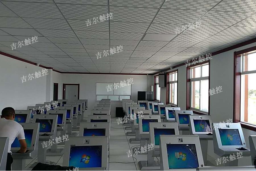 我公司助力高陵驾校，订制的50台驾考机获赞