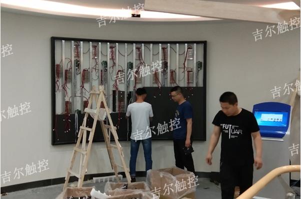 西安某大学附中校史馆展示系统