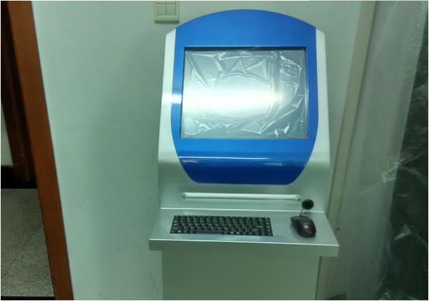 空军工程大学图书馆触摸查询系统顺利投入使用。